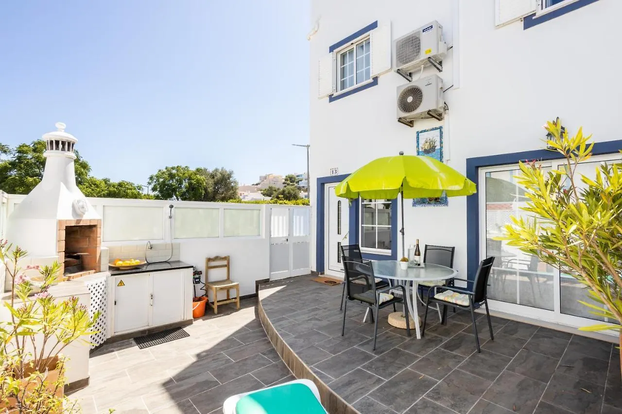 Newly Renovated 2 Bedroom Townhouse - Close To Salema Beach
