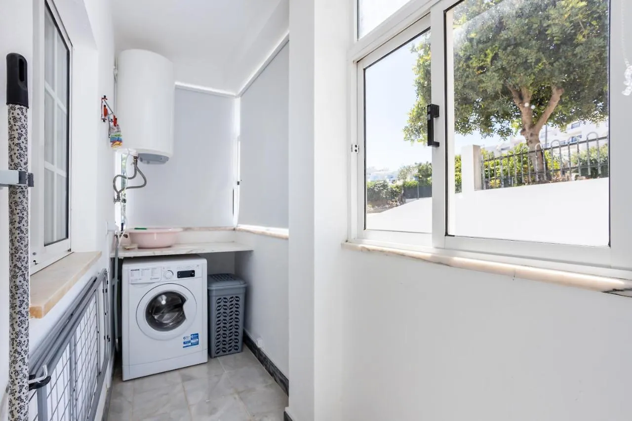 Newly Renovated 2 Bedroom Townhouse - Close To Salema Beach Holiday home